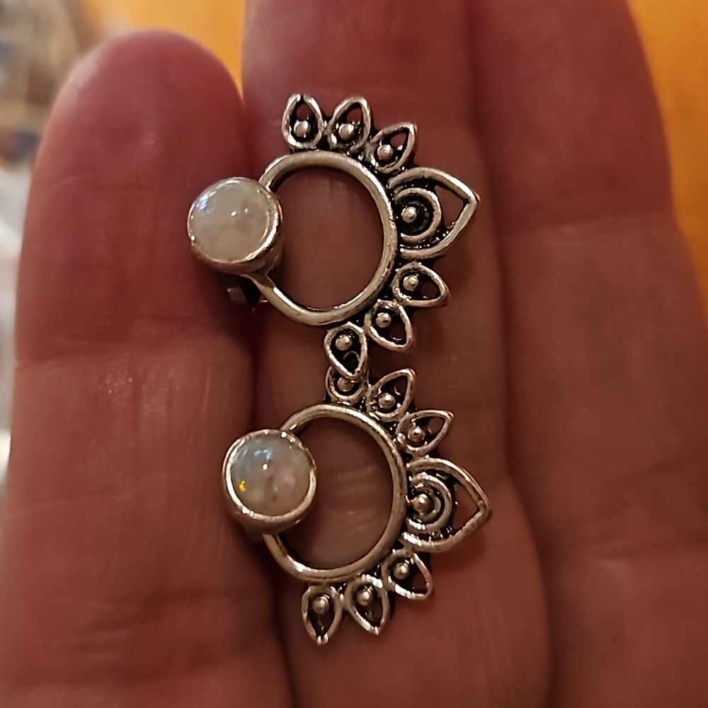 ❄️3 for $20❄️Simple designed earrings